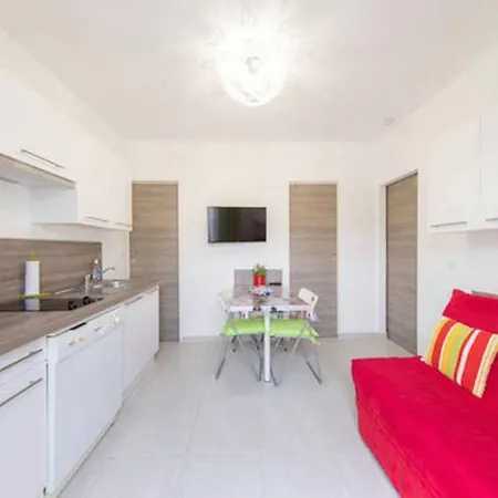 Le Clos Fleuri ★ N°10 Reverie Apartment