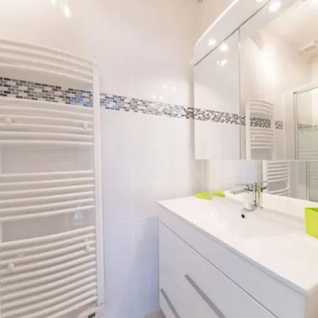 Le Clos Fleuri ★ N°10 Reverie Apartment *